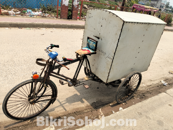 অটো কভার ভ্যান
